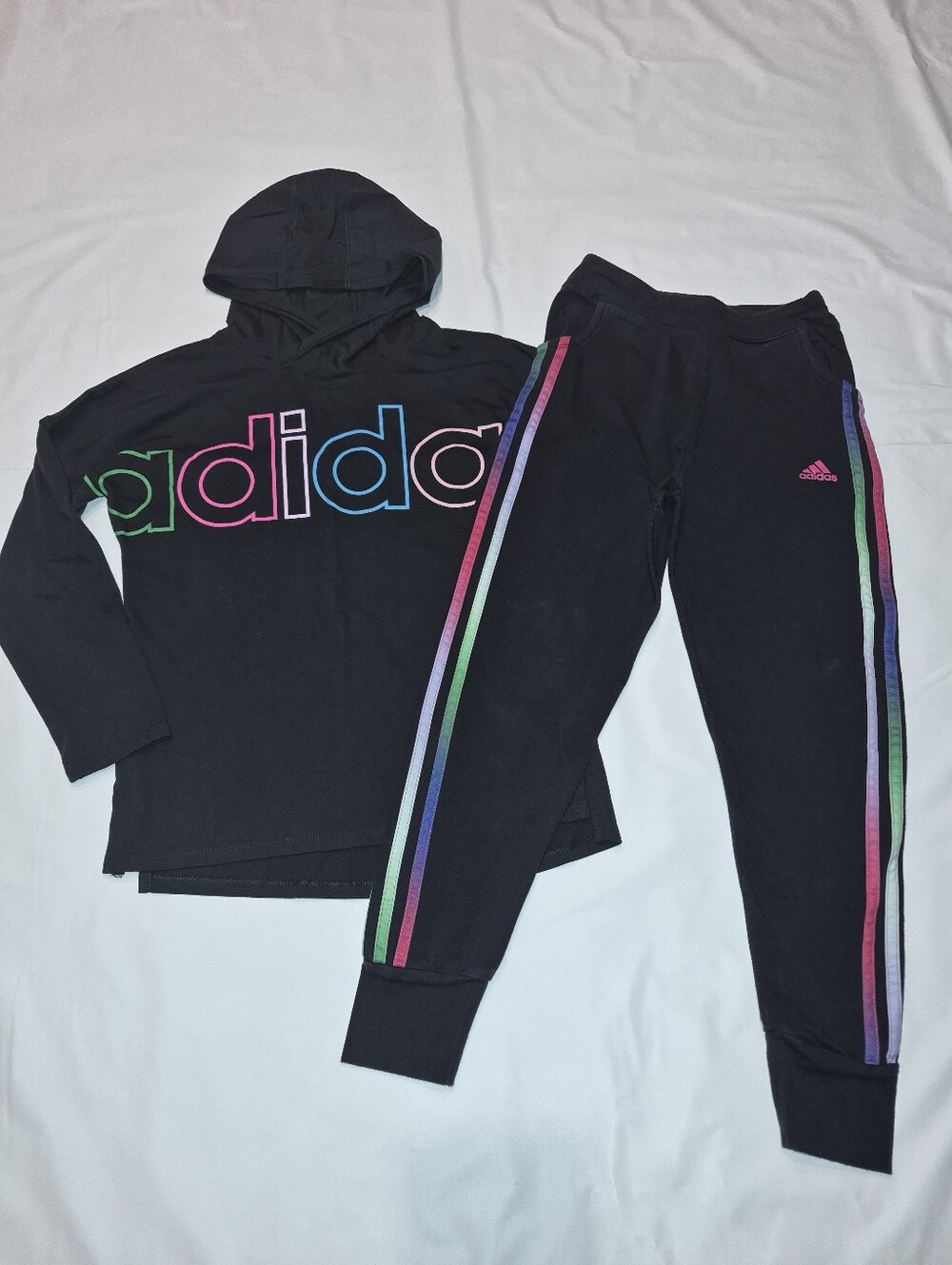 Adidas Outfit- Girls Medium 10/12